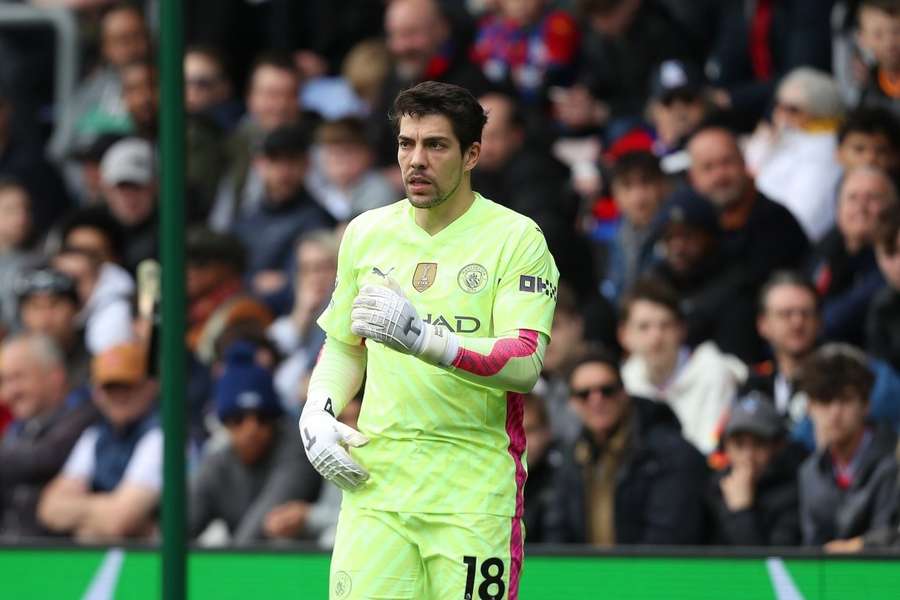 Genoa turn to Man City keeper Ortega after Bento frustration Genoa turn to Man City keeper Ortega after Bento frustration