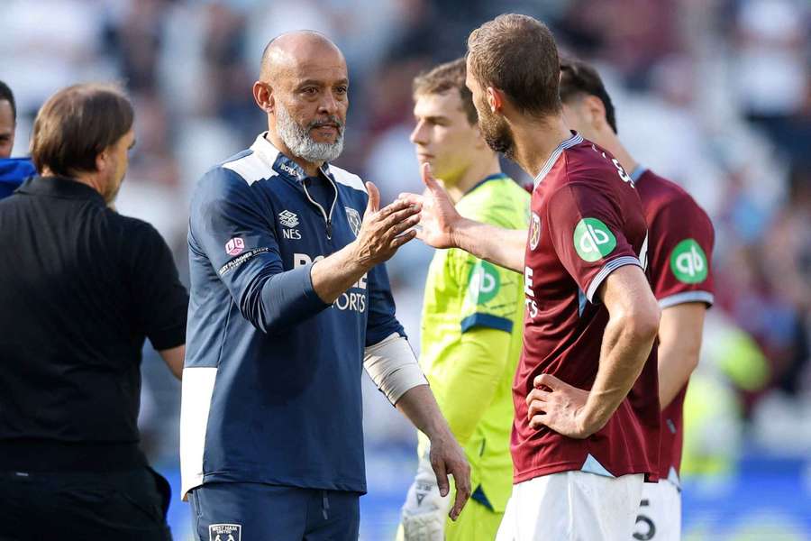 Nuno Espírito Santo vai seguir no West Ham