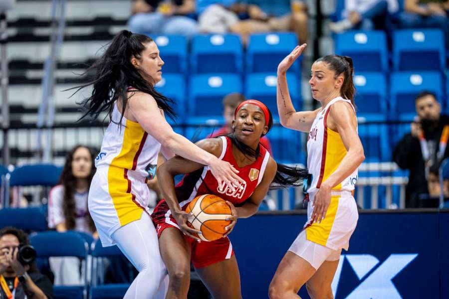 España da la cara pero pierde como siempre ante Estados Unidos (70-84)