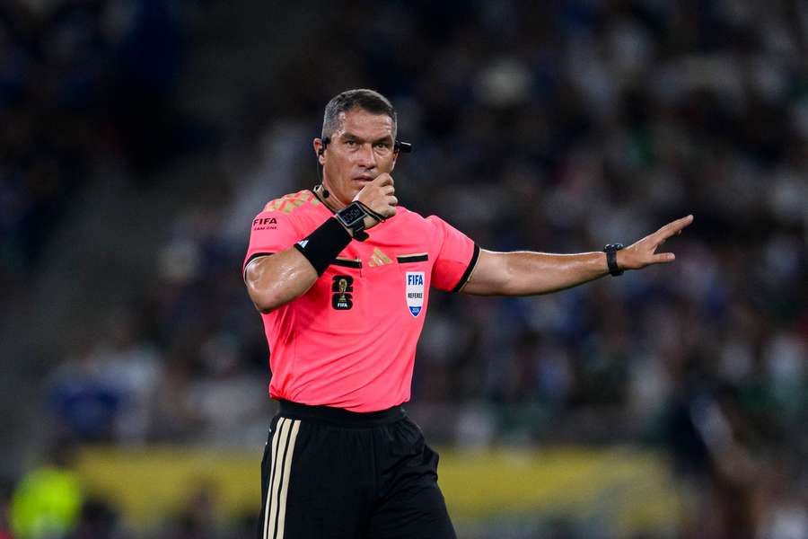 Istvan Kovacs a fost delegat de UEFA în play-off-ul din Champions League