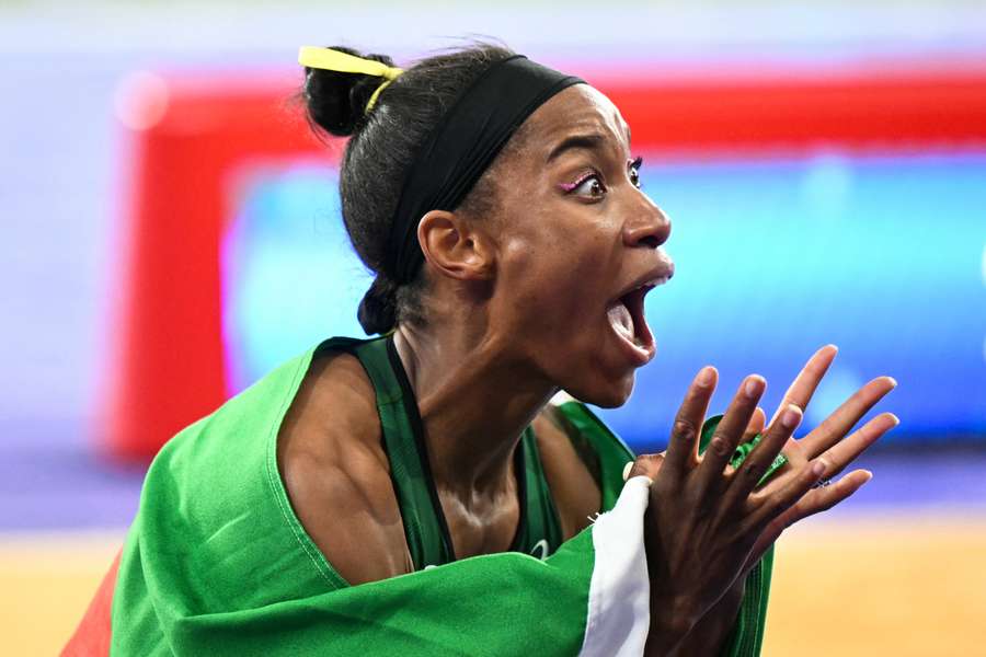 Thea Lafond reageerde emotioneel na het winnen van Dominica's eerste gouden medaille