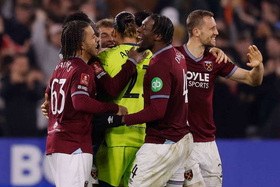 Nuno "happy, delighted" as West Ham defeat Brentford in FA Cup shootout Nuno "happy, delighted" as West Ham defeat Brentford in FA Cup shootout