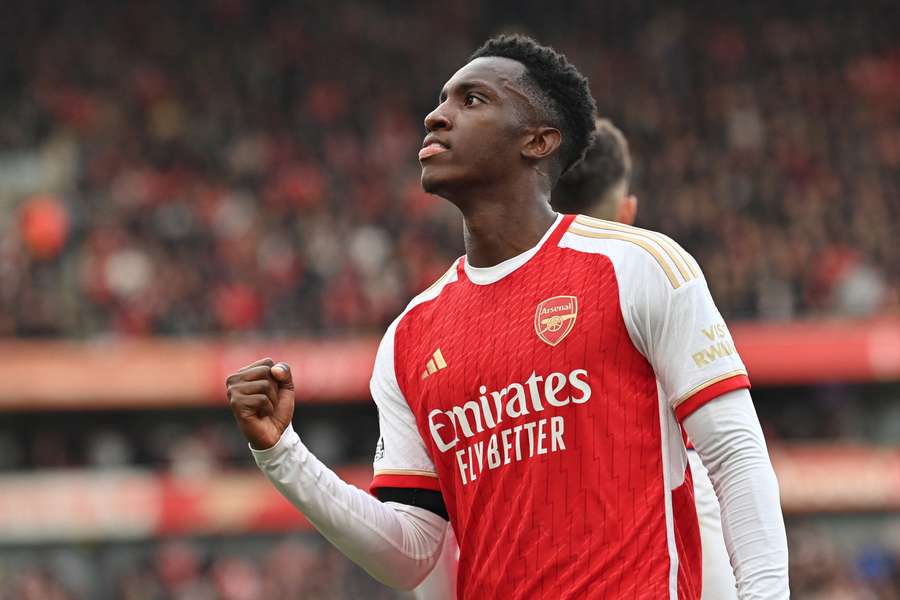 Eddie Nketiah, de Inglaterra, celebra o golo inaugural do Arsenal 