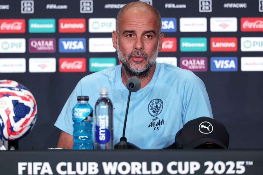 Guardiola falou com Klopp antes de fazer proposta por Lijnders