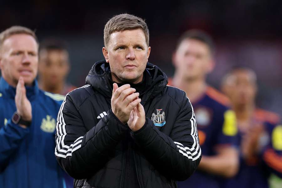 Eddie Howe applauds supporters after Newcastle's defeat at Brentford on Sunday Eddie Howe applauds supporters after Newcastle's defeat at Brentford on Sunday