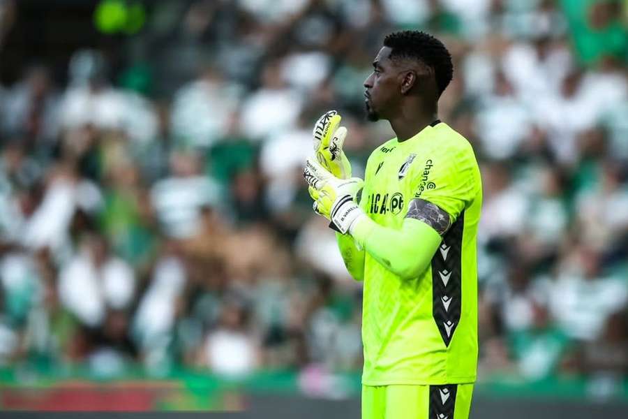 Bruno Varela passou cinco temporadas no Vitória SC Bruno Varela passou cinco temporadas no Vitória SC