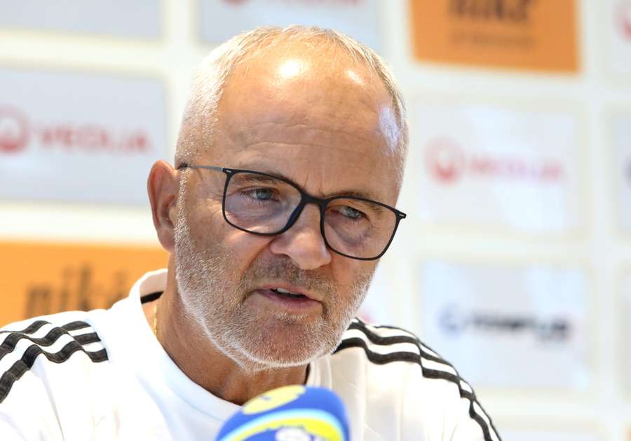 Jarábek má za cieľ udržať Duklu v Niké lige. Jarábek má za cieľ udržať Duklu v Niké lige.