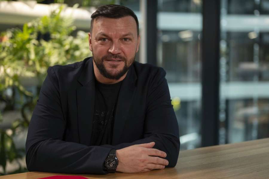 Tomas Ujfalusi en las oficinas de Livesport (República Checa). Tomas Ujfalusi en las oficinas de Livesport (República Checa).