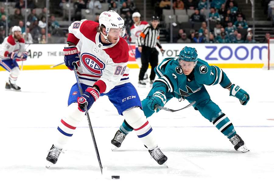 Nico Sturm (re.) konnte gegen die Canadiens keinen entscheidenden Einfluss aufs Spiel nehmen