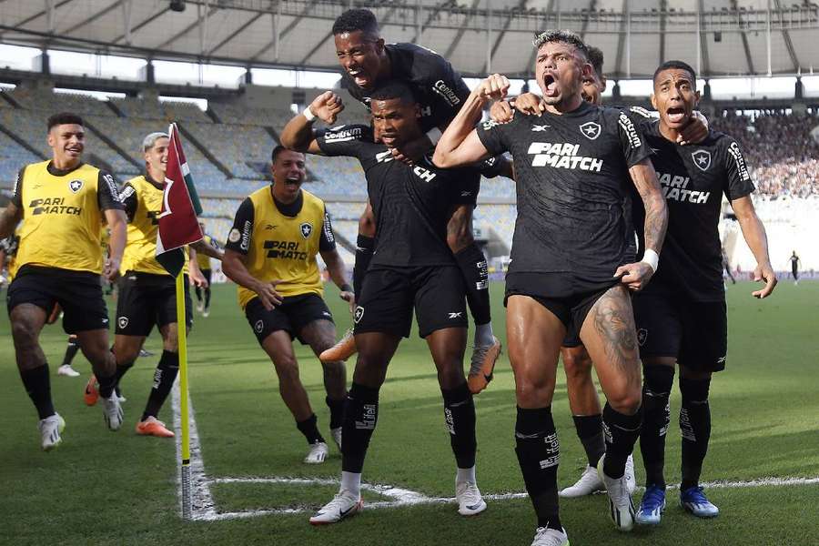 Tiquinho Soares fez o segundo gol do Botafogo no Maracanã