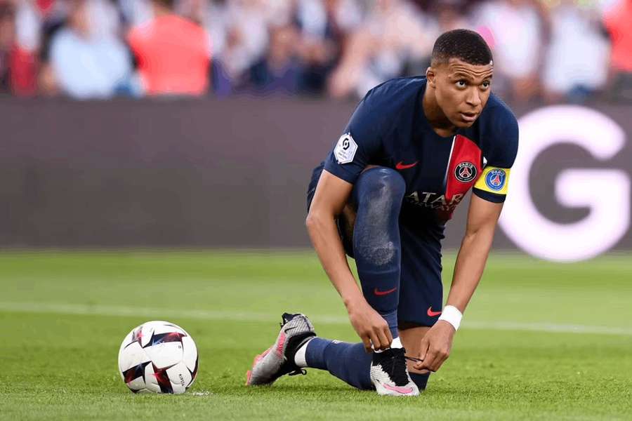 Mbappé necestoval tímom na ázijské turné, odohral len 25 minút v súboji Le Havre 21. júla.