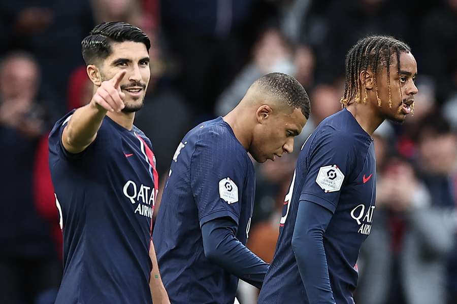 Carlos Soler celebra su primer gol en la liga francesa esta temporada