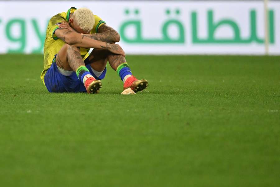 Fredag udlignede Neymar rekorden for flest brasilianske landsholdsmål. Både Neymar og Pelé har scoret 77 for Brasilien. Fredag udlignede Neymar rekorden for flest brasilianske landsholdsmål. Både Neymar og Pelé har scoret 77 for Brasilien.