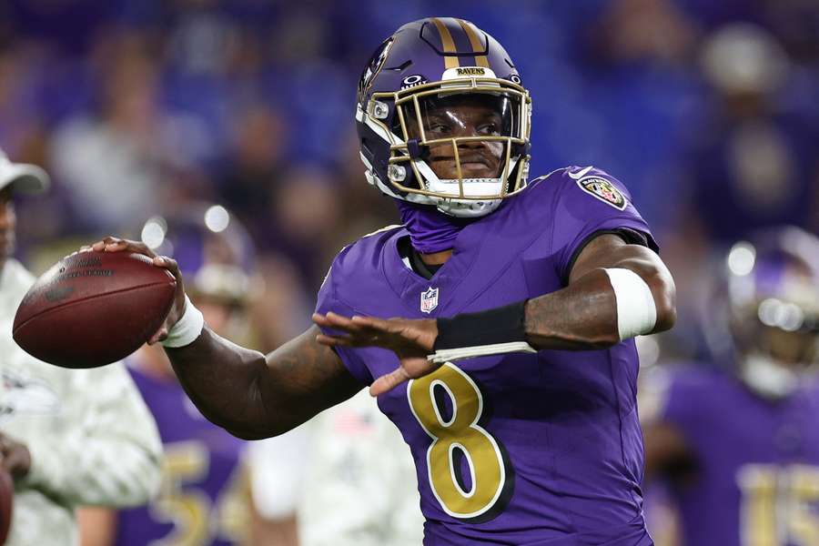 Lamar Jackson led a second-half fightback as Baltimore defeated Cincinnati