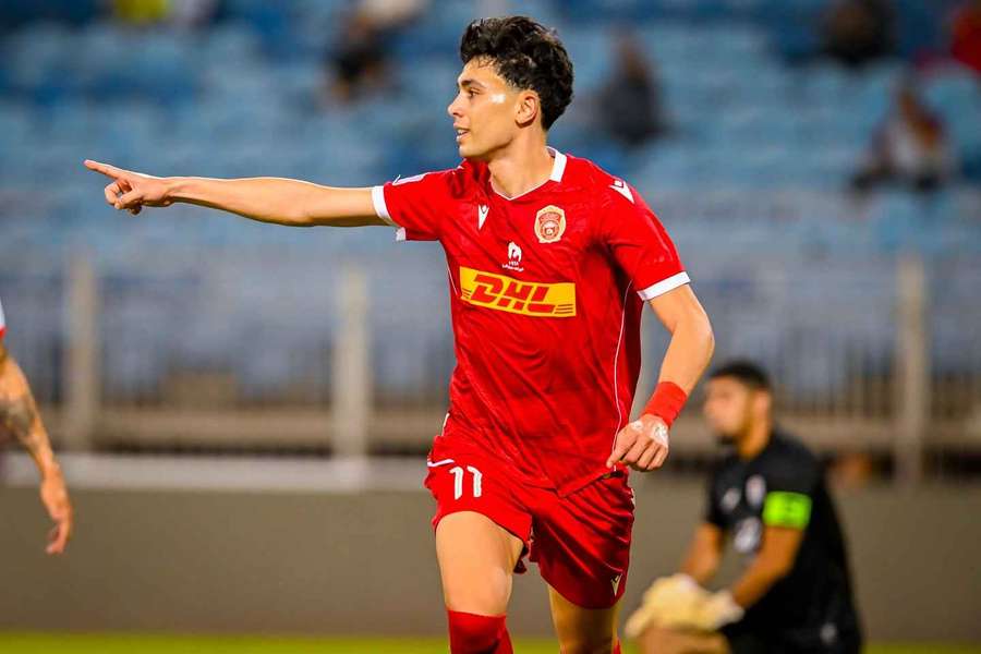 Al-Muharraq soma e segue na Liga do Bahrain