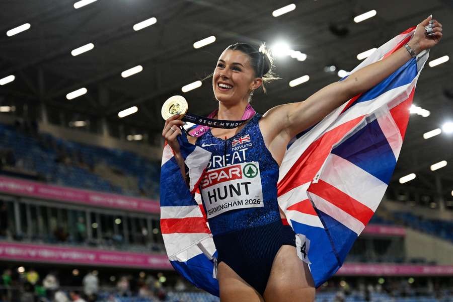Amy Hunt celebrates with her gold medal Amy Hunt celebrates with her gold medal