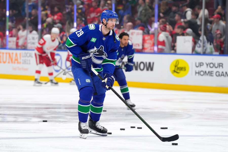 Vancouver Canucks newly acquired defenseman Marcus Pettersson warming up before a game (February 2, 2025) Vancouver Canucks newly acquired defenseman Marcus Pettersson warming up before a game (February 2, 2025)