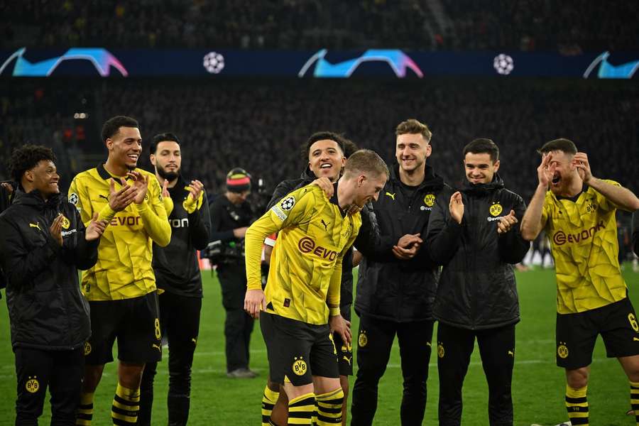 Marco Reus und Jadon Sancho (beide Mitte) haben Borussia Dortmund ins Viertelfinale der Champions League geschossen.
