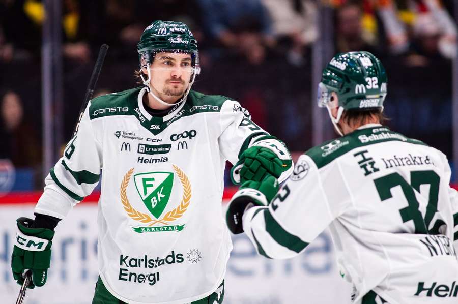 David Tomášek je jednou z největších hokejových hvězd působících na evropském kontinentu. Nedávno pomohl Färjestadu do finále Ligy mistrů. 