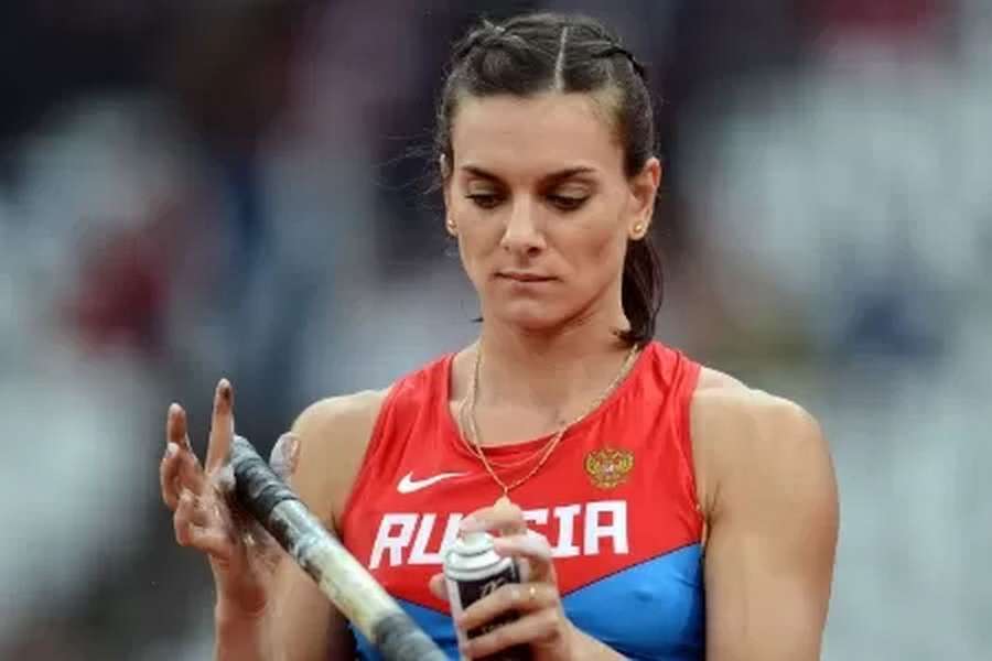 Yelena Isinbayeva, dupla campeã olímpica de salto com vara