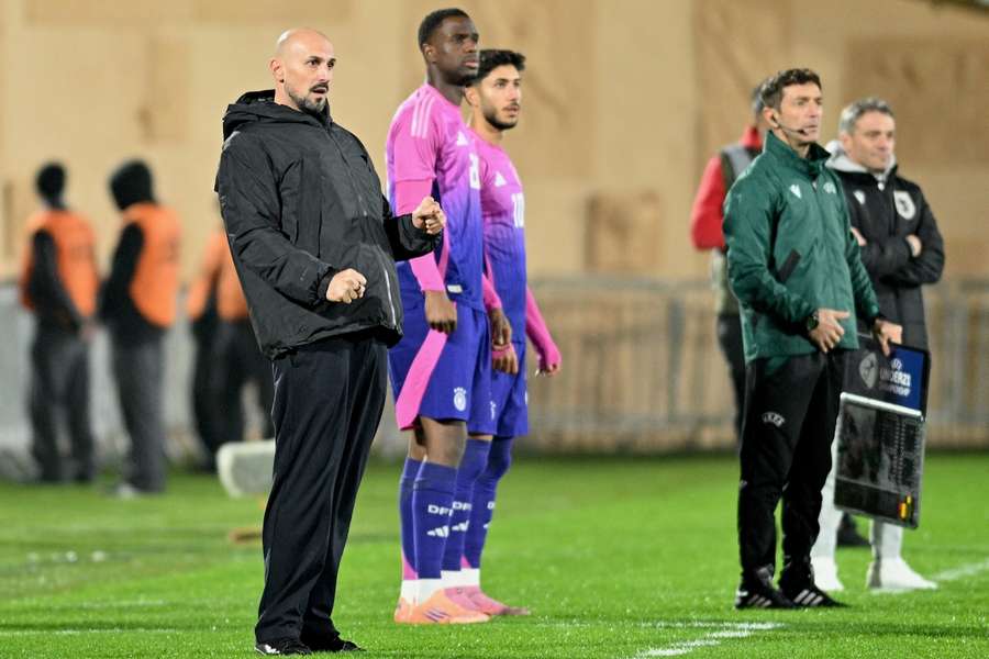 Die deutsche U21 hat das Fußballjahr 2025 mit einem Sieg in Georgien abgeschlossen. Die deutsche U21 hat das Fußballjahr 2025 mit einem Sieg in Georgien abgeschlossen.