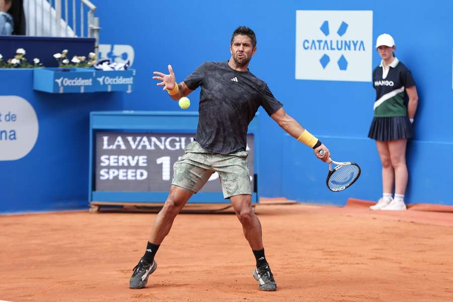Verdasco foi derrotado cedo em Barcelona