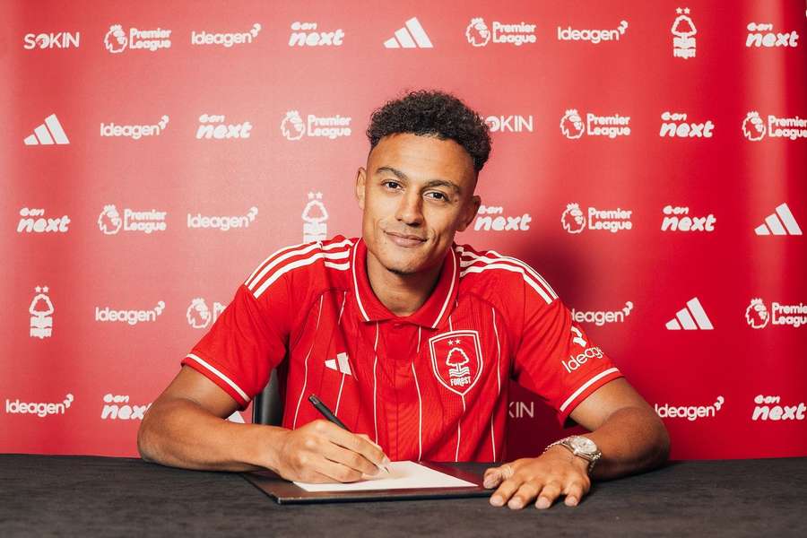Forest confirm the signing of Ndoye: It’s a really ambitious team with a fantastic history
