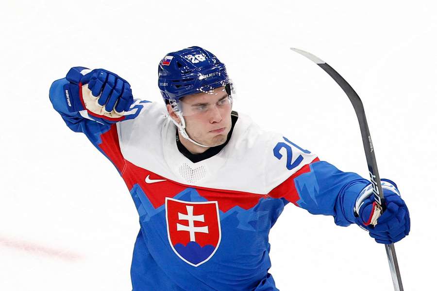 Slafkovský si pripísal bilanciu 4+4.