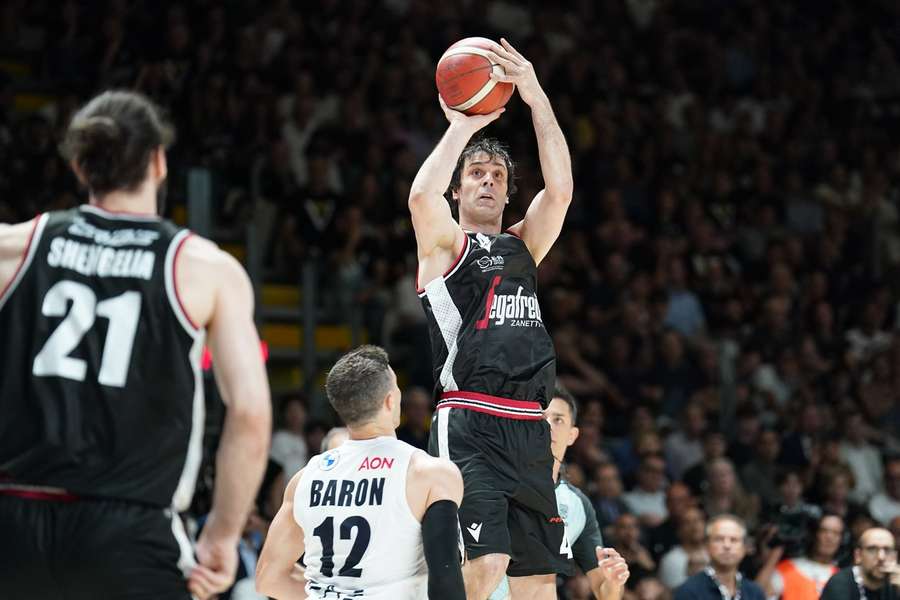 Basket, la Virtus Bologna si impone in gara 3 e accorcia le distanze su Milano
