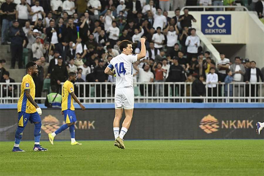 Uzbequistão venceu o Gabão por 3-1