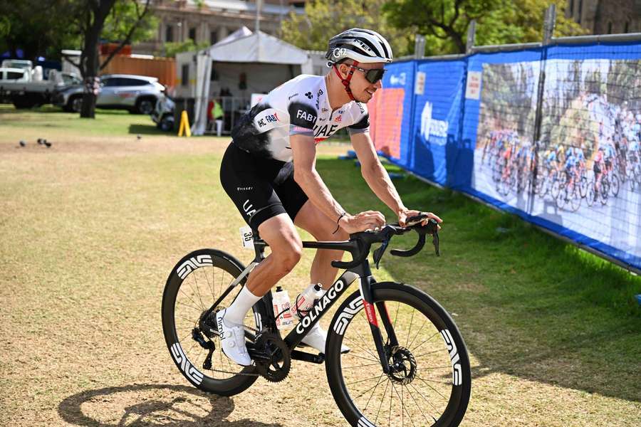 Rui Oliveira está a 10 segundos do líder