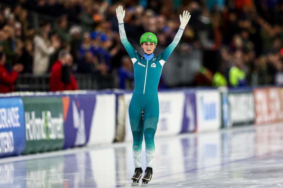 Irene Schouten wint na 5000 meter ook massastart