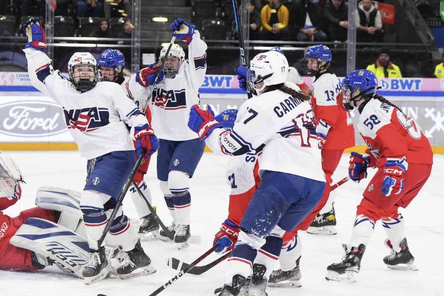 Mladé Češky ve finále na USA nestačily a z MS do 18 let si odvezou stříbrné medaile.