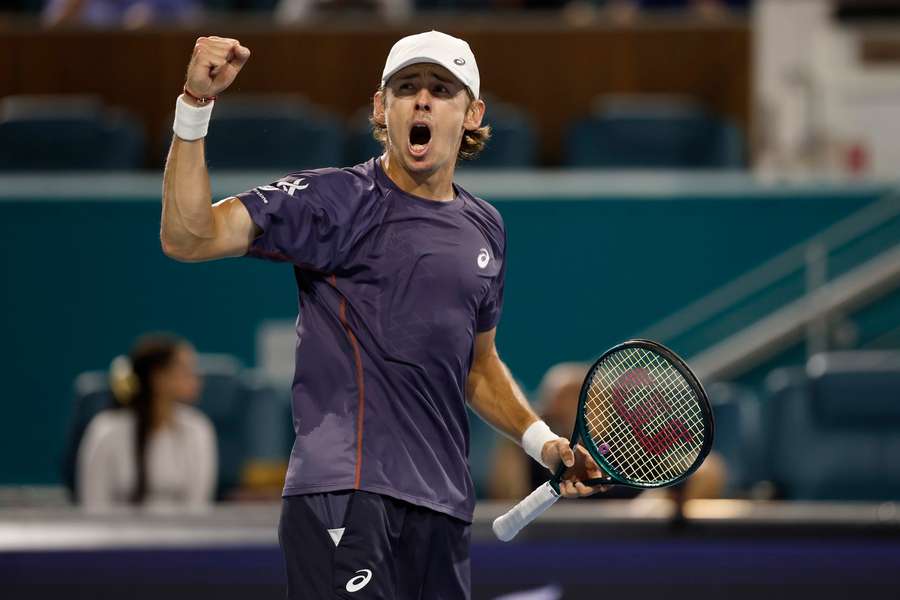 De Minaur buscou virada contra João Fonseca em Miami