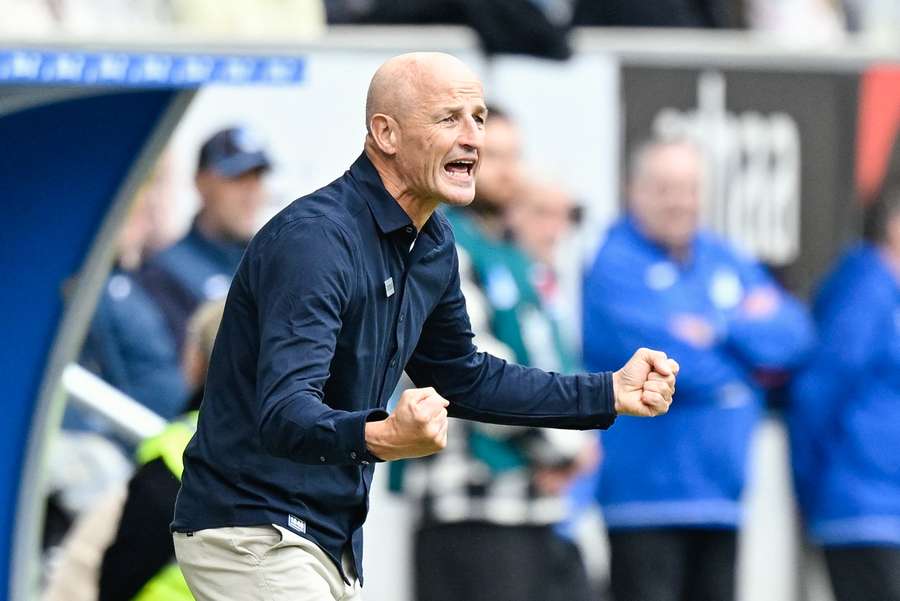 Bochum coach Peter Zeidler during the match with Hoffenheim