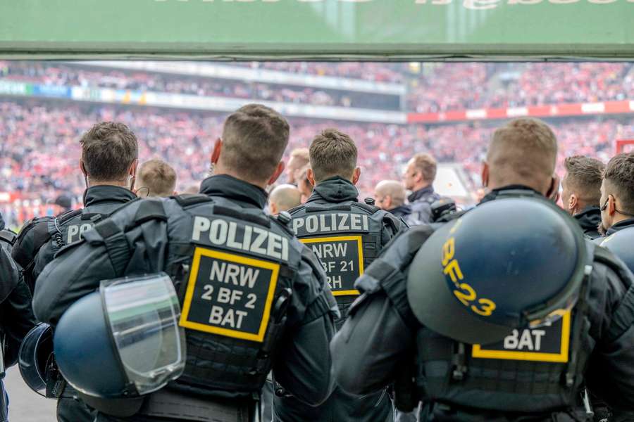 Das Rheinische Derby bedeutet für die örtlichen Polizeieinheiten erhöhte Alarmbereitschaft.