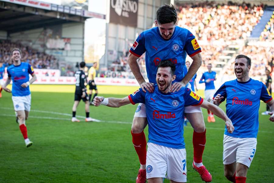 Steven Skrzybski erlebt im Kiel-Trikot seinen x-ten Frühling