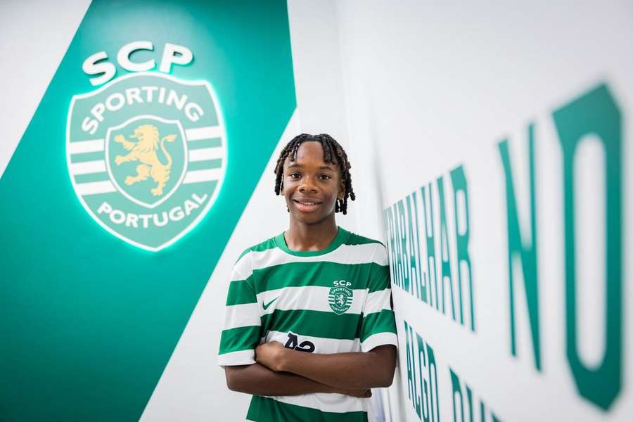 David Almeida com as cores do Sporting