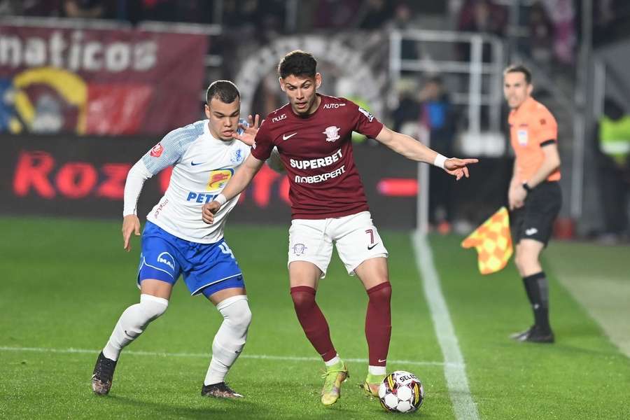 Iulian Cristea semnează cu FC Rapid, Antonio Sefer pleacă de la Rapid