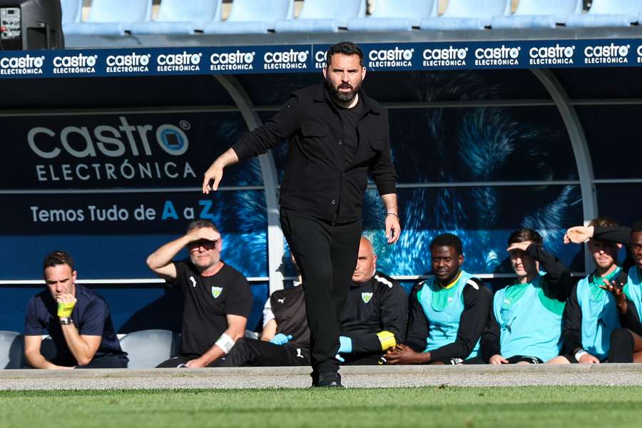 Gonçalo Feio não conseguiu evitar descida do Tondela Gonçalo Feio não conseguiu evitar descida do Tondela