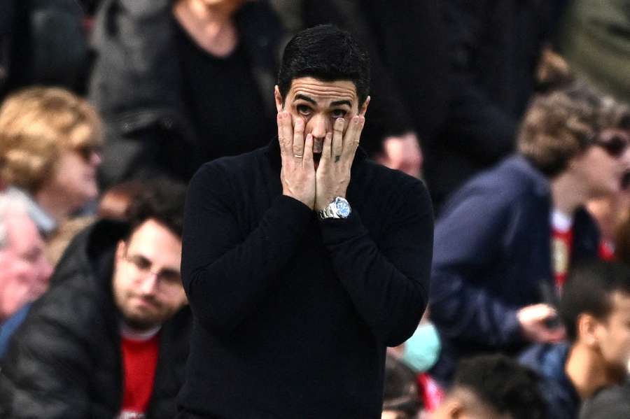 Mikel Arteta reacts during Arsenal's defeat to Bournemouth