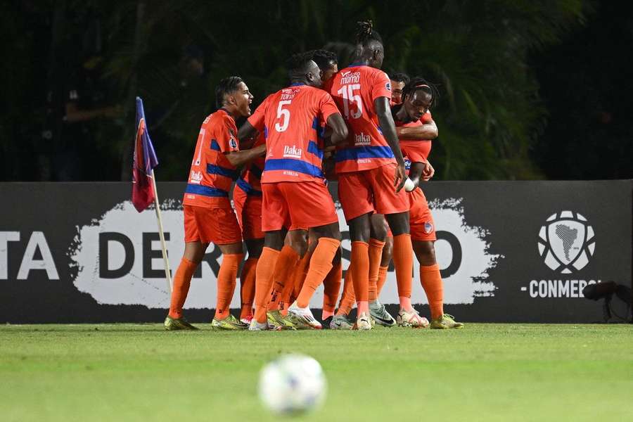 Puerto Cabello no empate com o Lanus