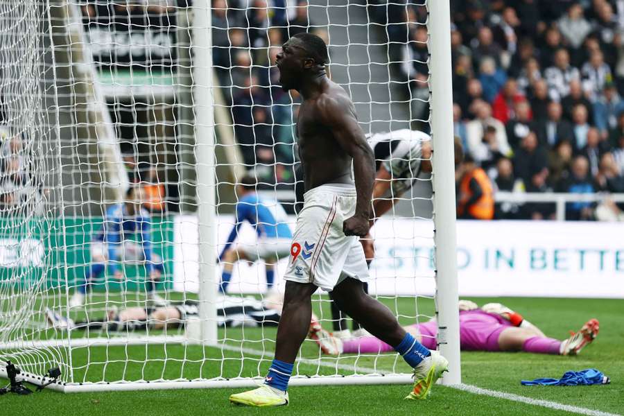 Brian Brobbey celebrates his winner for Sunderland