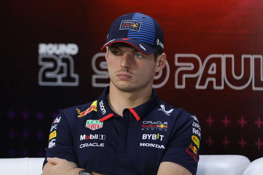 Verstappen tenta administrar sua vantagem no campeonato