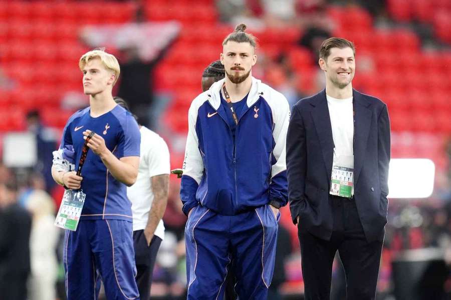 Radu Dragușin vai continuar a treinar em Londres Radu Dragușin vai continuar a treinar em Londres