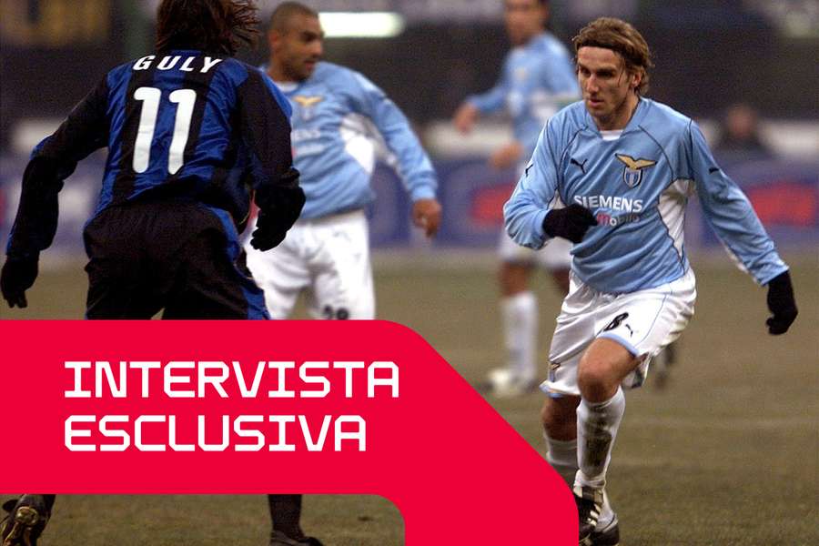 Karel Poborský con la maglia della Lazio (e contro l'Inter)