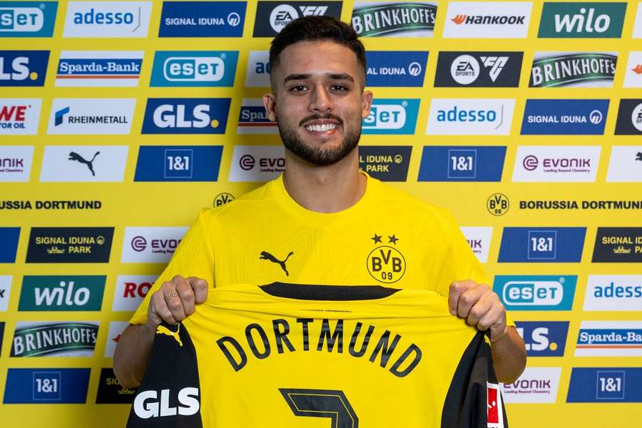 Le Brésilien Couto prêté une saison à Dortmund, avec option d'achat