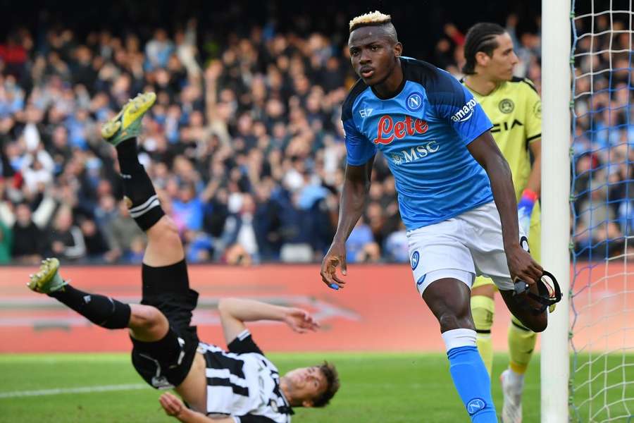 Serie A, vittoria sofferta per il Napoli che chiude il 2022 saldamente al comando