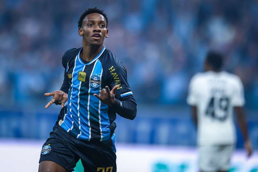 Gabriel Mec ao serviço do Grémio