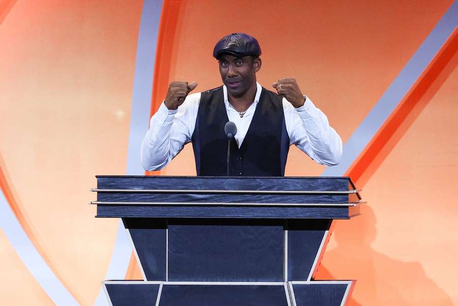 Były gwiazdor PhoenixSuns i Knicks Amar’e Stoudemire został policjantem Były gwiazdor PhoenixSuns i Knicks Amar’e Stoudemire został policjantem
